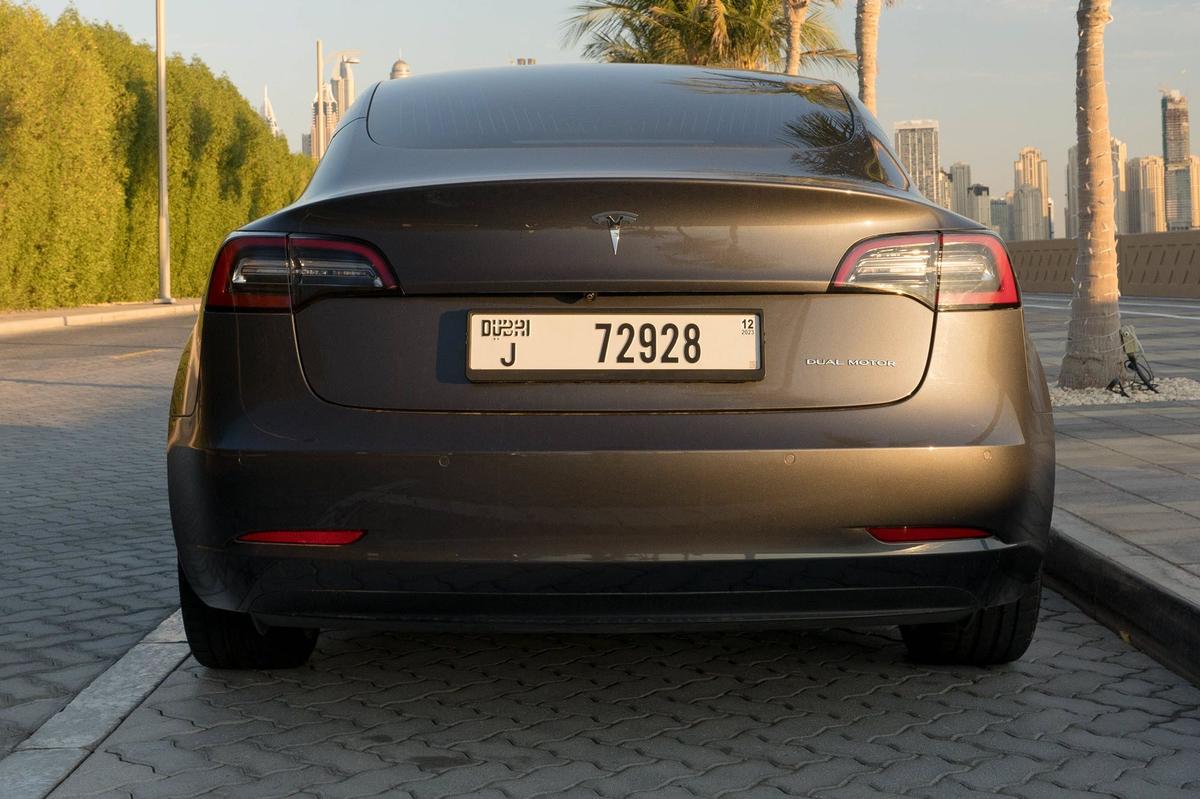 Rent Tesla Model 3 Long Range in Dubai in Easy Rent.